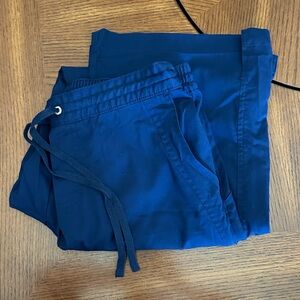 Women’s navy scrub pants size M healing hands purple label